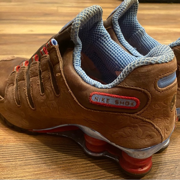 NIKE Shox Brown Flower Pattern Size 8 - Picture 5 of 13